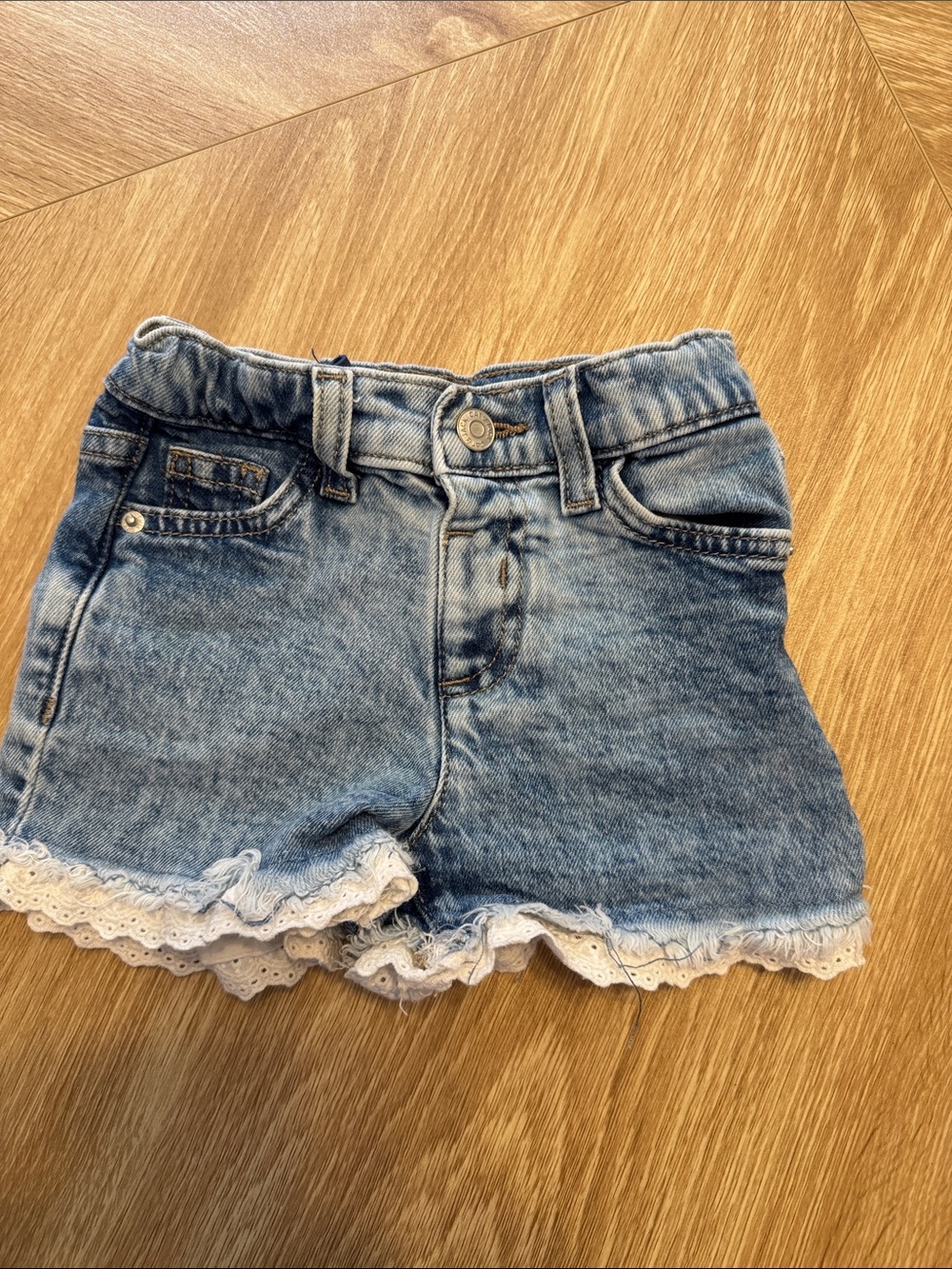 Cat and jack eyelet jean shorts 3t